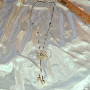 Bolo pearl daisy necklace silvertone rose goldtone Rhinestones long